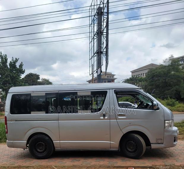 Toyota HiAce 2014 Silver - thumbnail 5