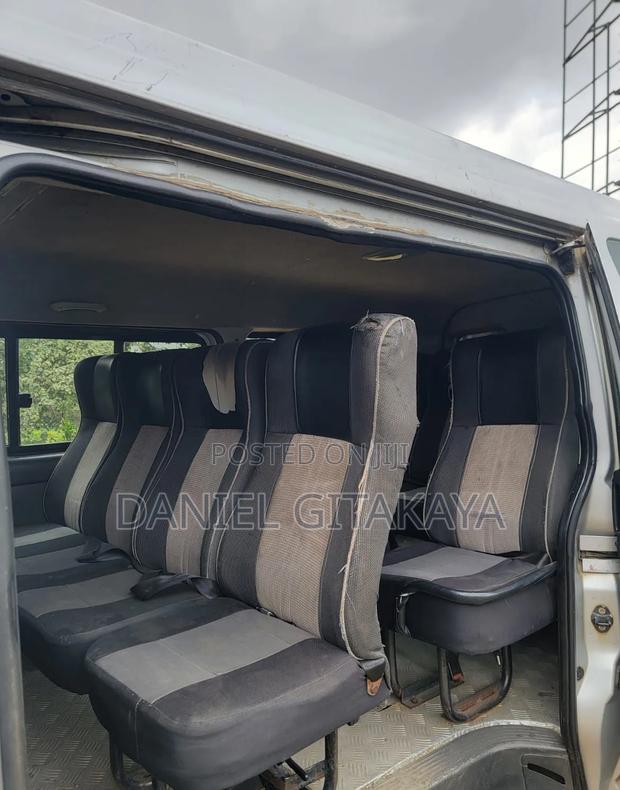 Toyota HiAce 2014 Silver - thumbnail 6