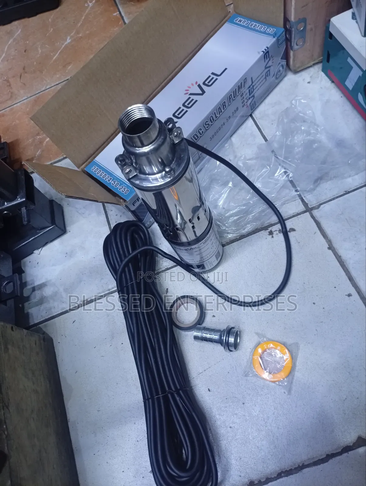 250 Watts 50 Meter Dc Freevel Solar Pump