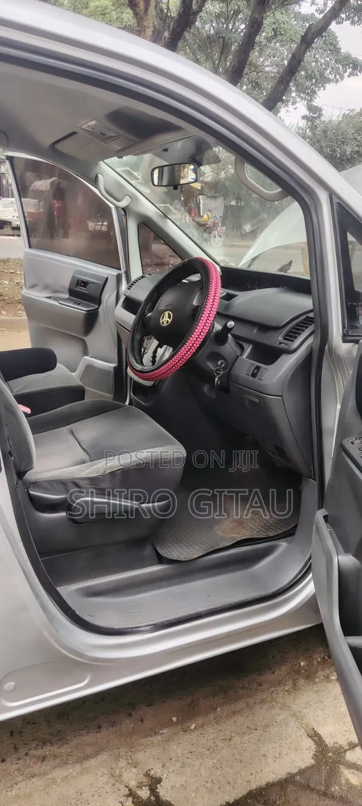 Toyota Noah 2008 Silver