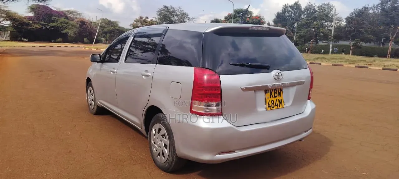 Toyota Wish 2006 Silver