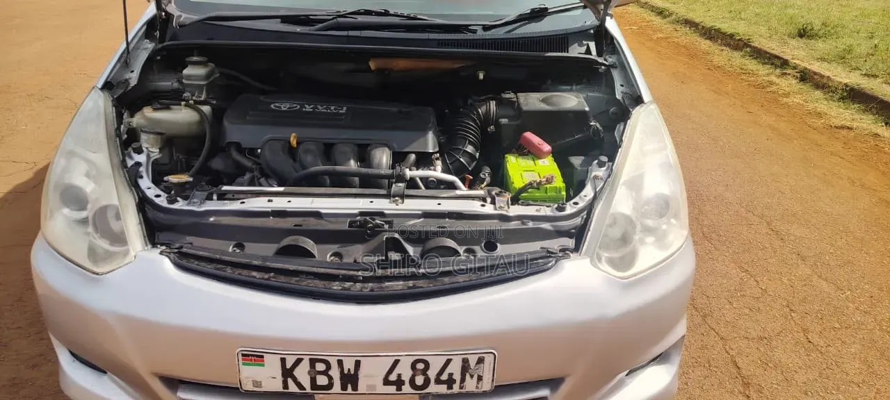 Toyota Wish 2006 Silver