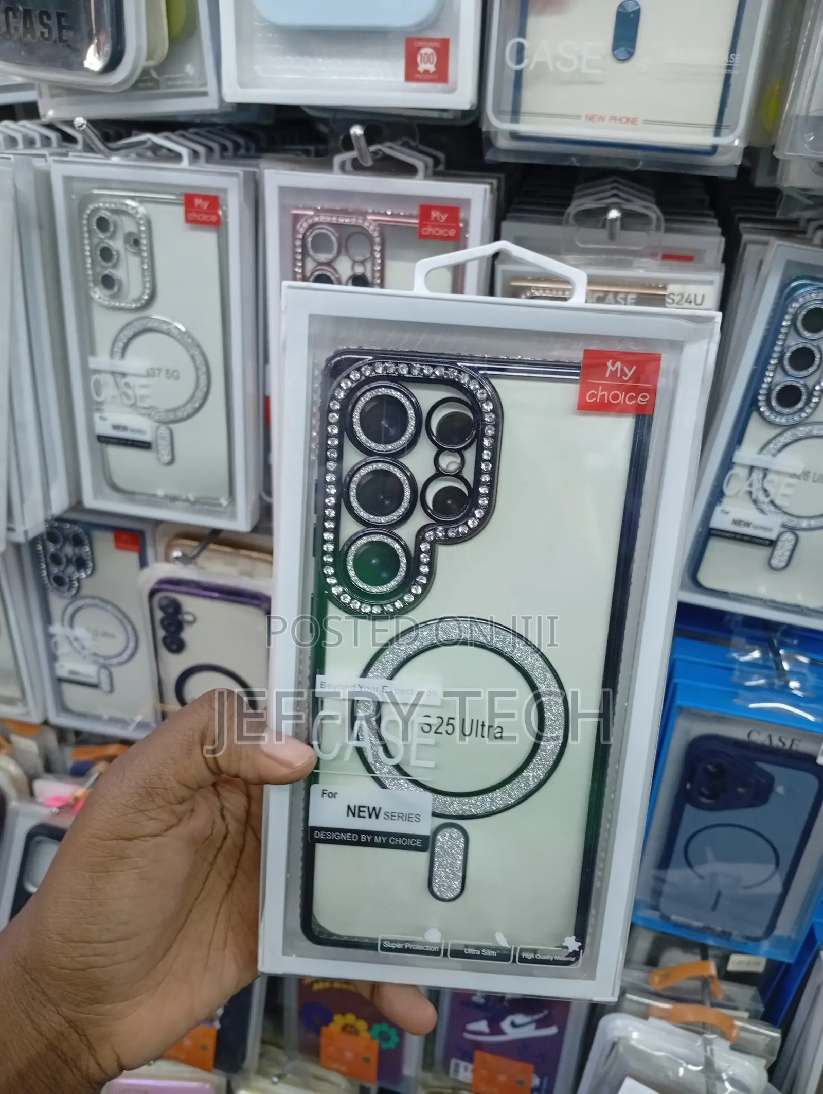 S Galaxy S25 Ultra,Rhinestone-Embellished Protective Phone Cover.
