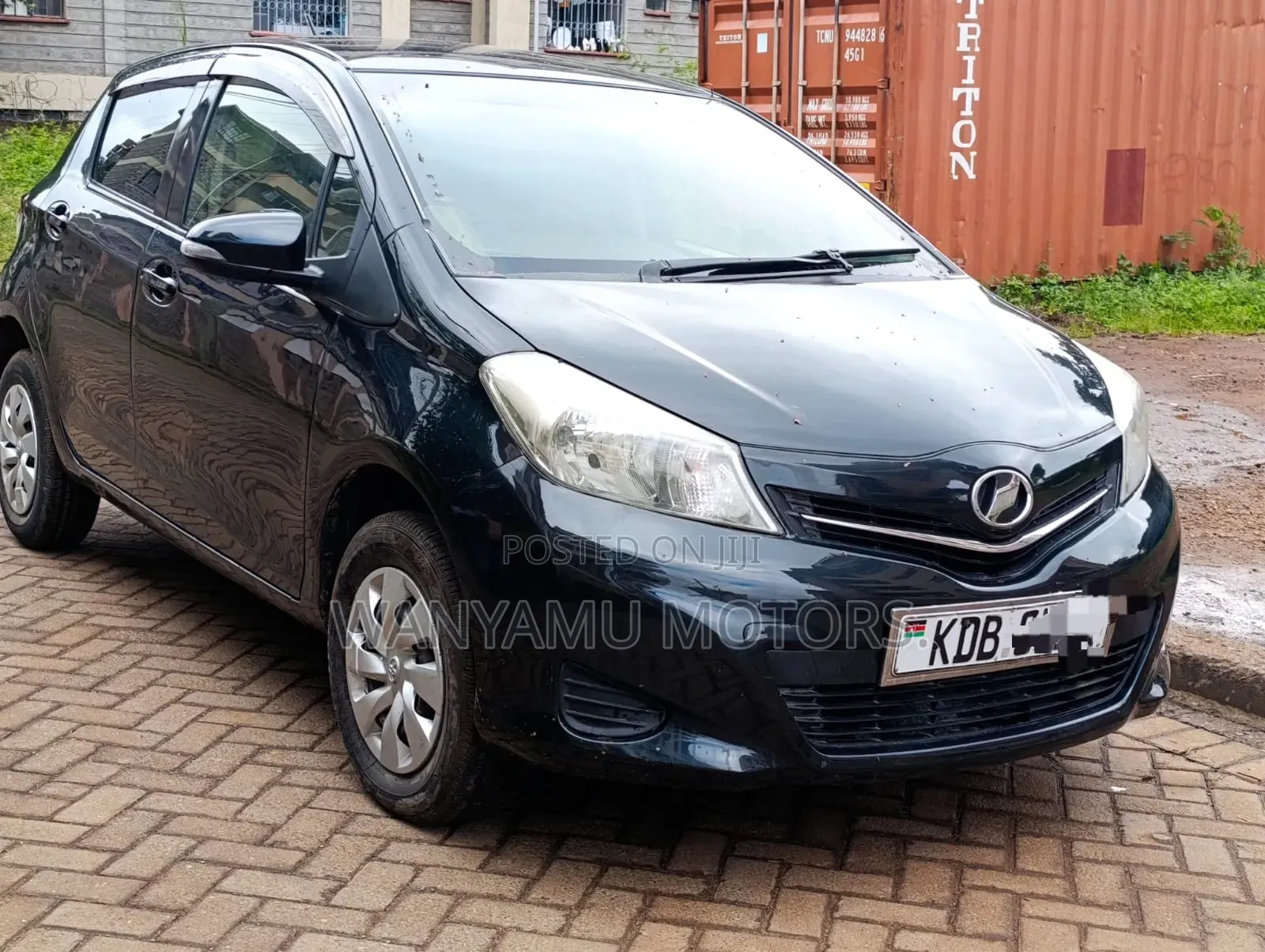 Toyota Vitz 2014 Black