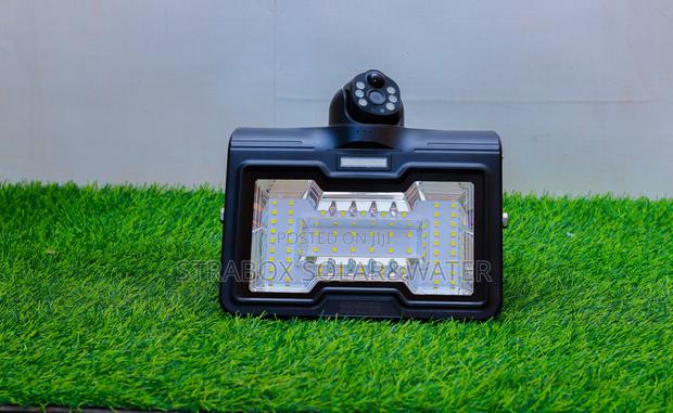 600w Solar Camera Floodlight - thumbnail 2