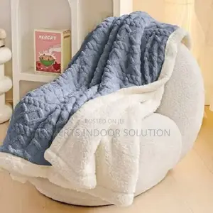 Softloft Thick Sherpa Throw – Ultimate Warmth Cozy Home Decor