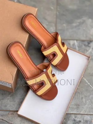 Forever 21 Ladies Sandals Size 37-41