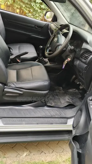 Toyota Hilux Revo Single Cab Deisel 2.4 RWD 2019 Silver