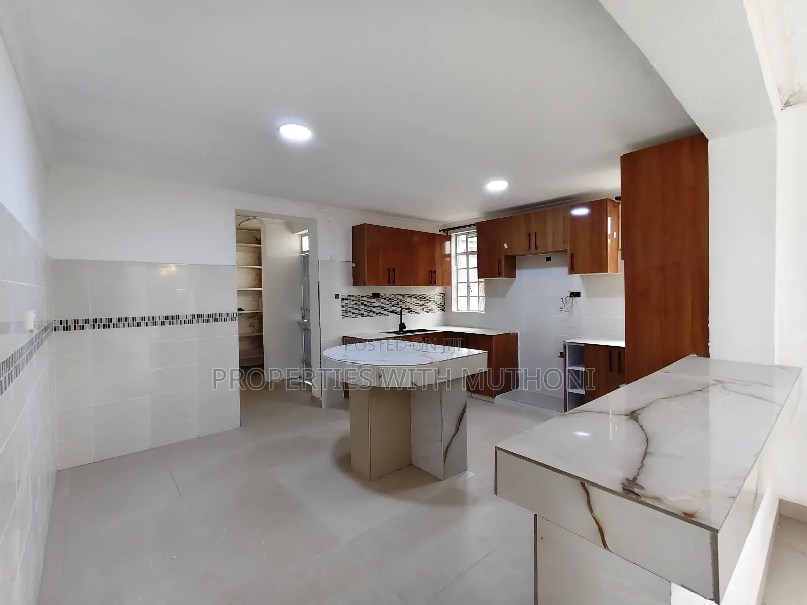 4bdrm Maisonette in Rimpa for sale