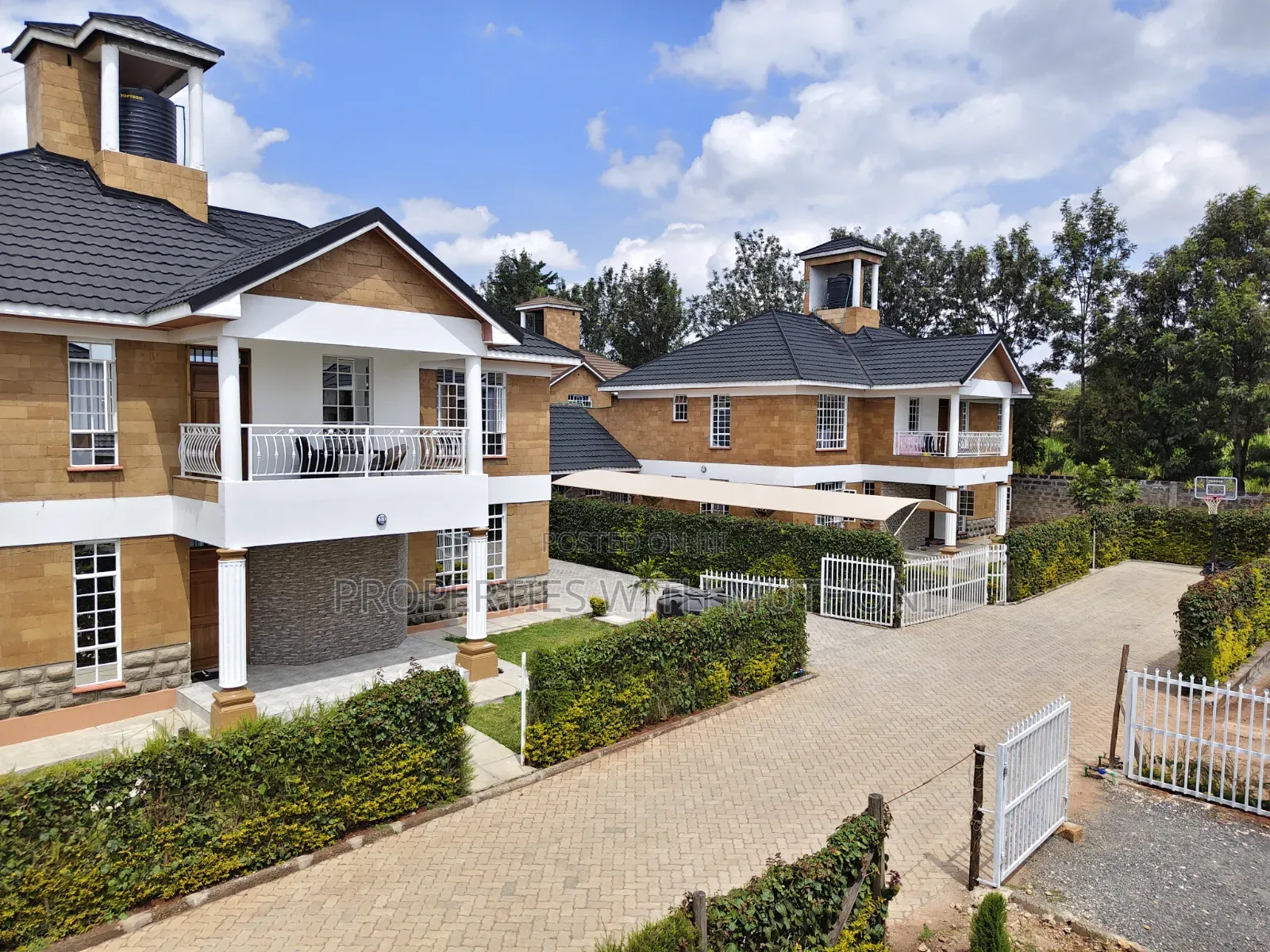4bdrm Maisonette in Rimpa for sale