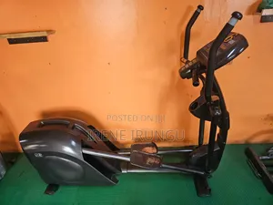 WNQ Commercial Crosstrainers
