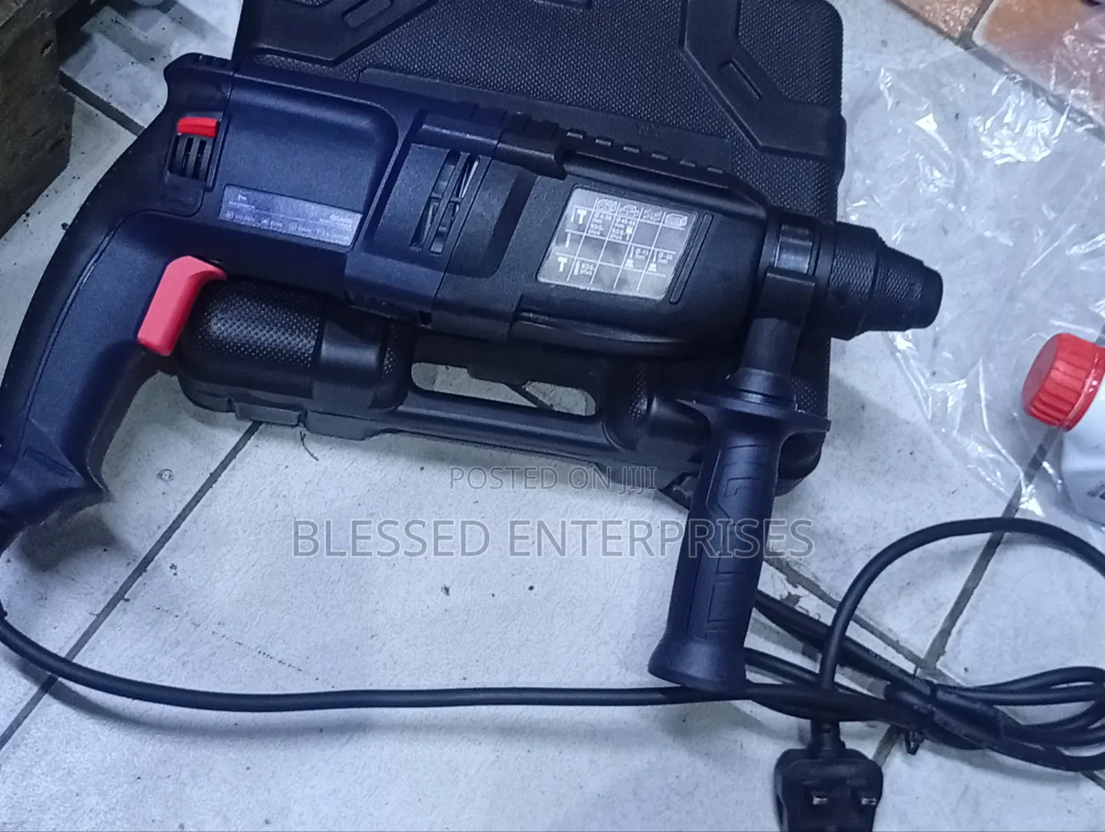 Maxmech Rotary Hammer 800 Watts New Arrival