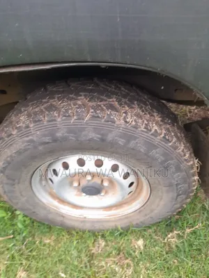 Toyota Hilux 2013 Gray