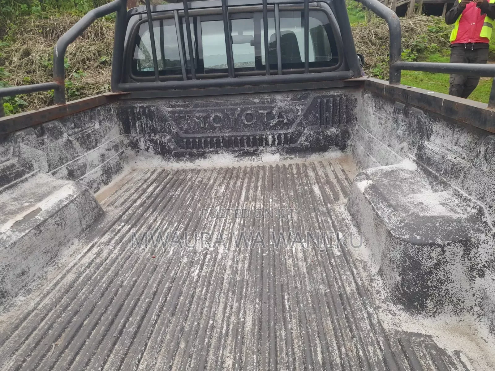 Toyota Hilux 2013 Gray