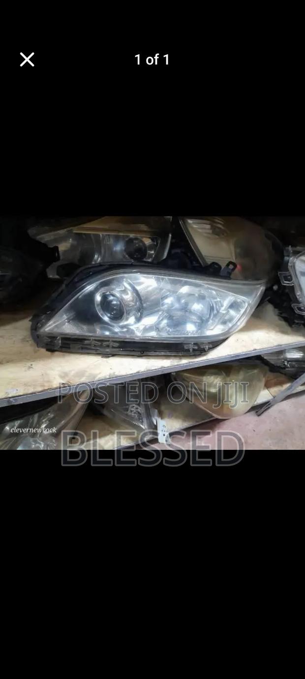 Toyota Vanguard Headlight - thumbnail 2