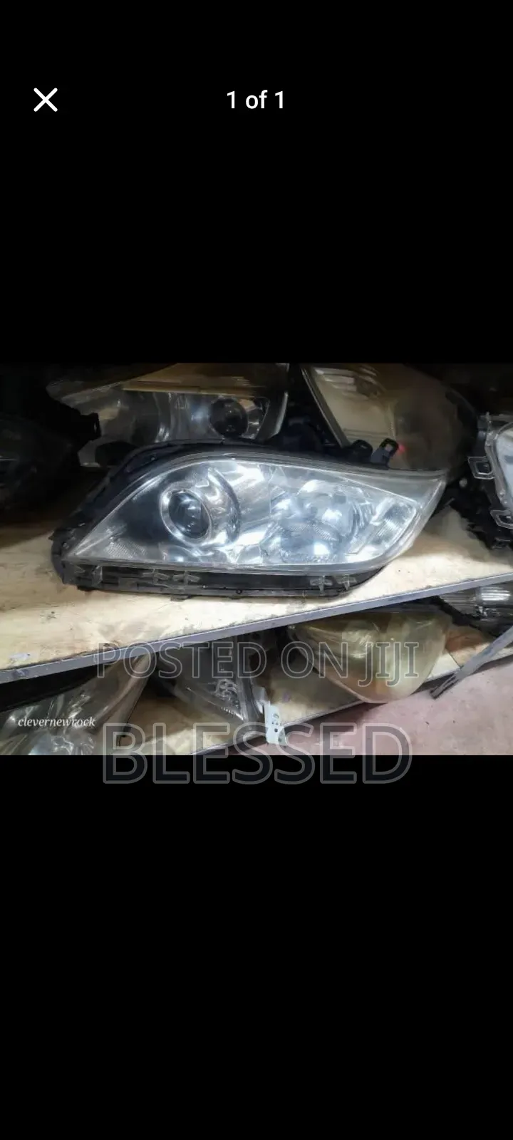 Toyota Vanguard Headlight