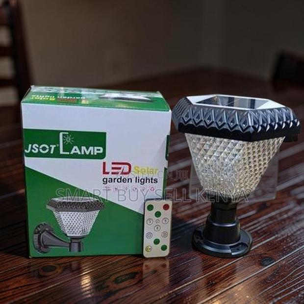 Strong Brightness Outdoor Led Garden Light Gate Post Solar Light Lamp