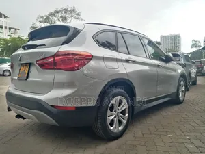BMW X1 xDrive28i AWD 2016 Silver