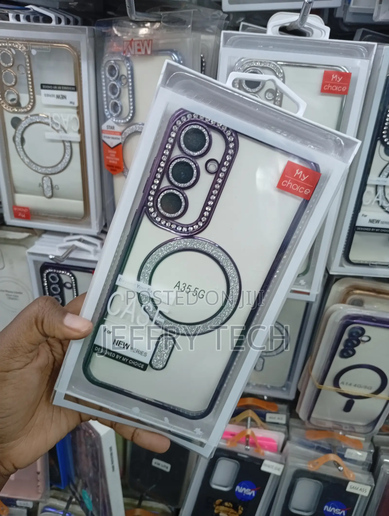 Samsung Galaxy A35 Doowe Rhinestone-Accented Magnetic Case