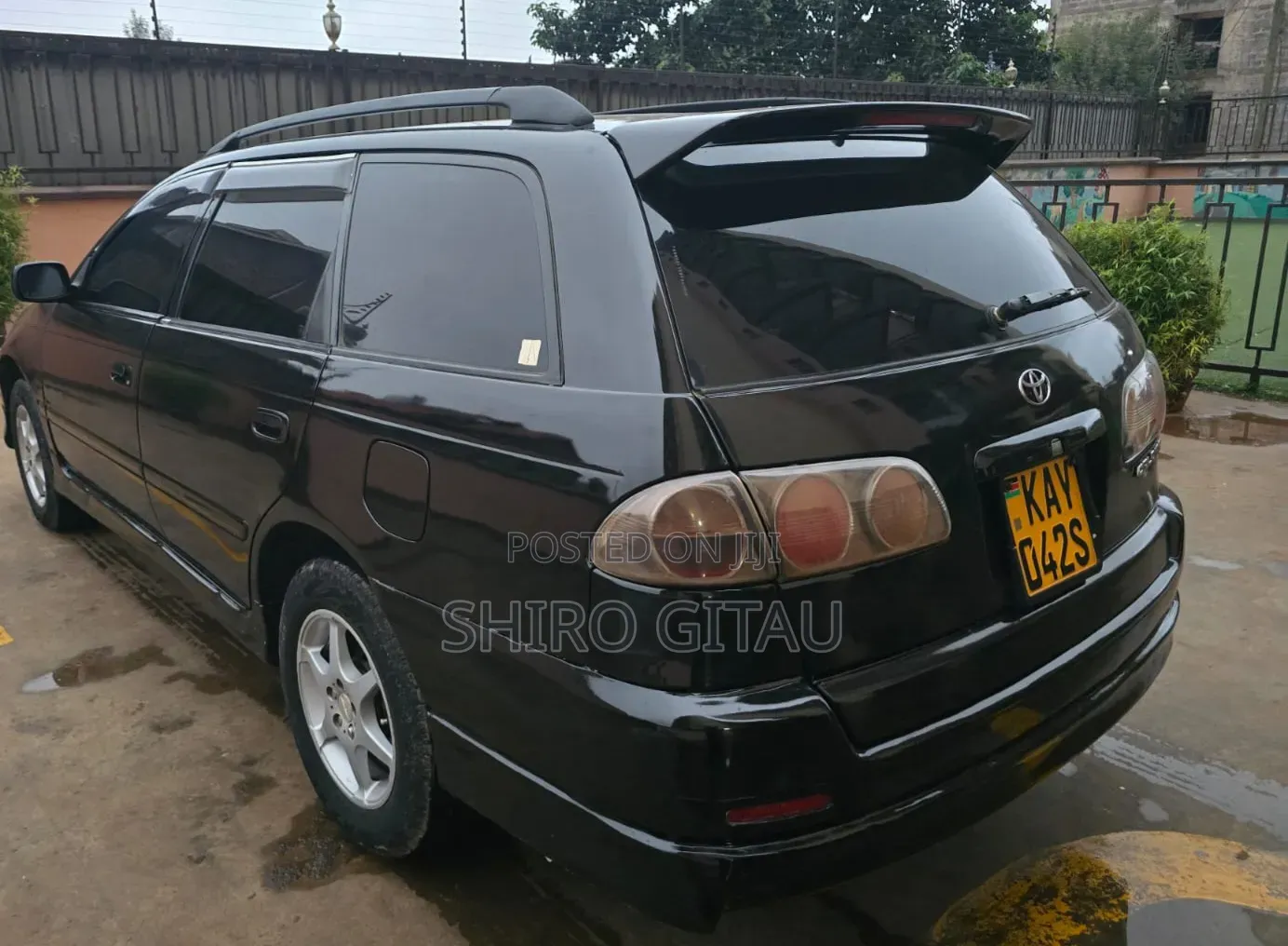 Toyota Caldina 2000 Black