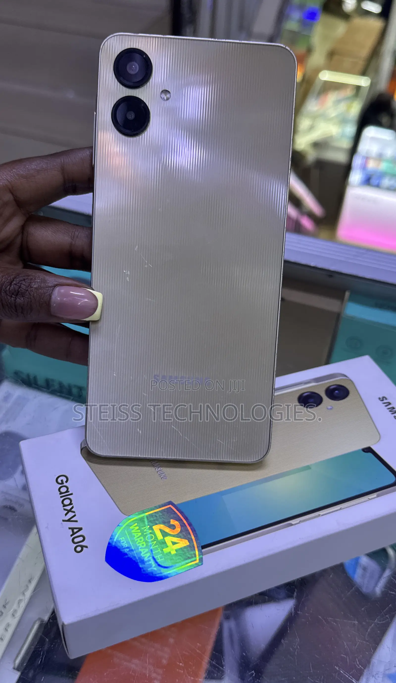 New Samsung Galaxy A06 64 GB Gold