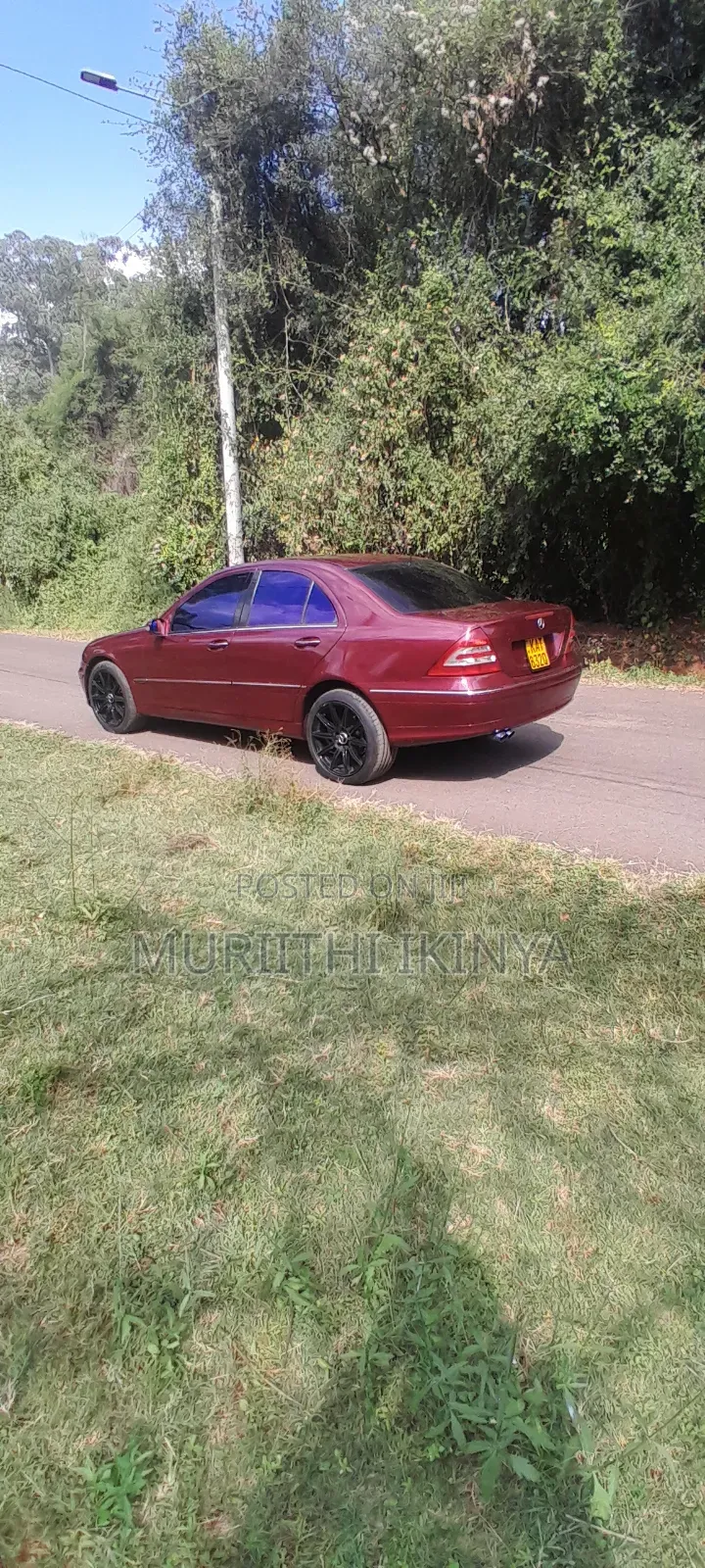 Mercedes-Benz E200 2004 Maroon