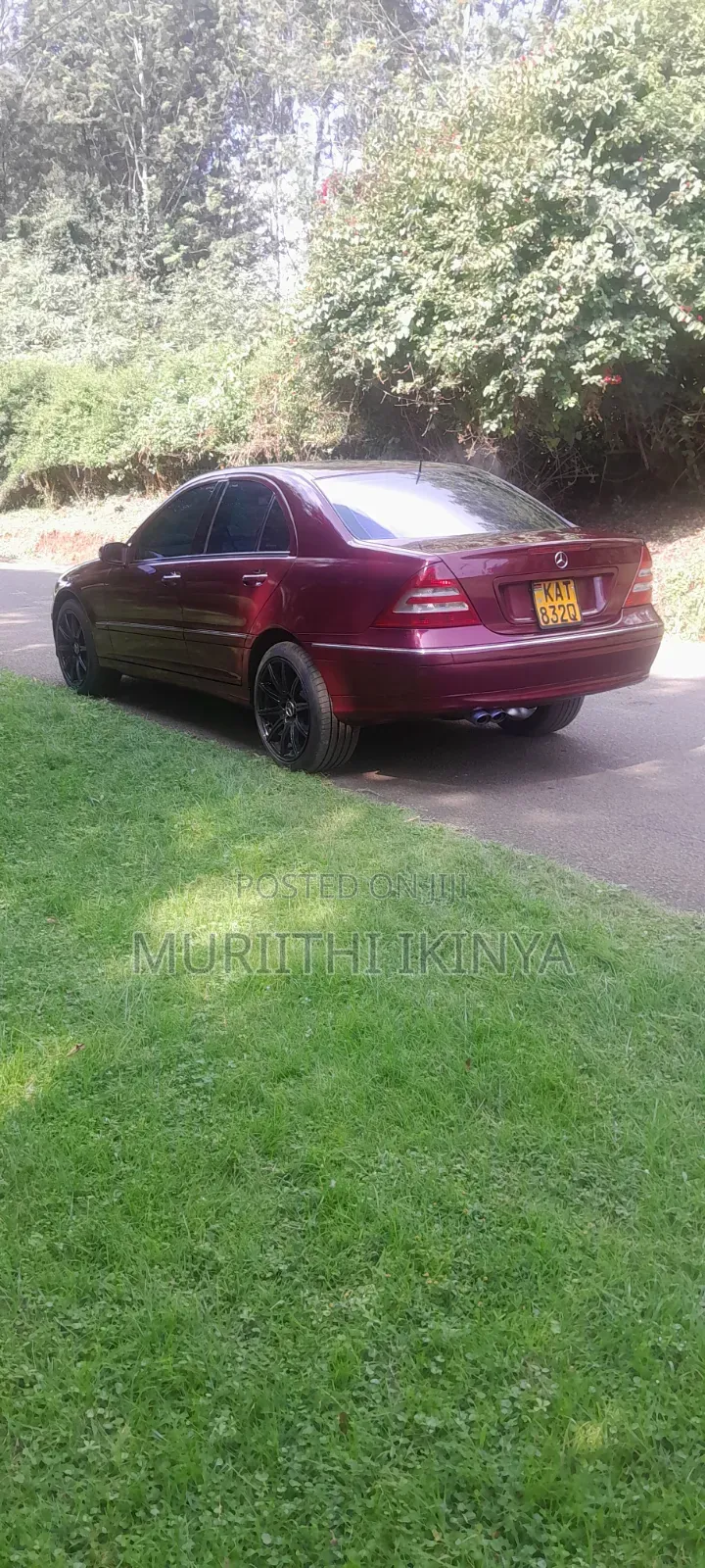 Mercedes-Benz E200 2004 Maroon