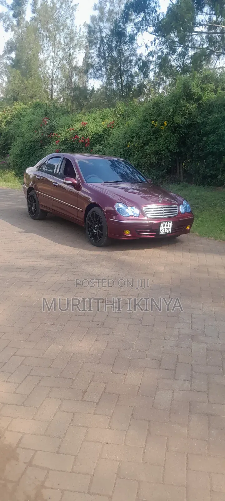 Mercedes-Benz E200 2004 Maroon