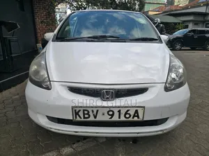 Honda Fit Aria 2005 White