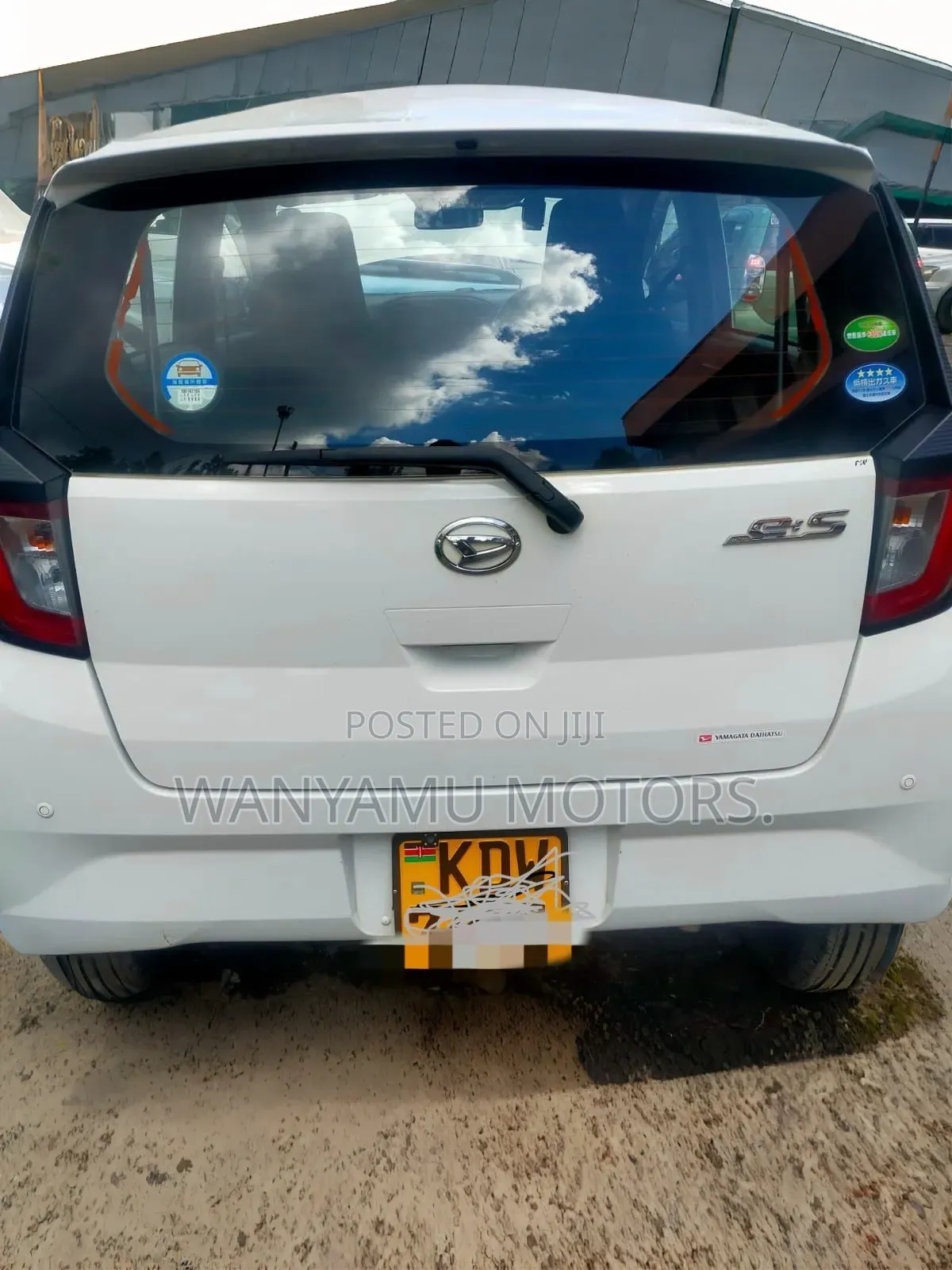 Daihatsu Mira 2019 White
