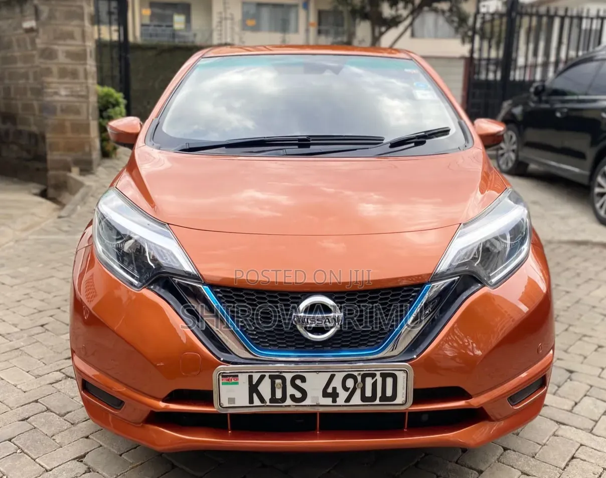 Nissan Note 2018 Orange