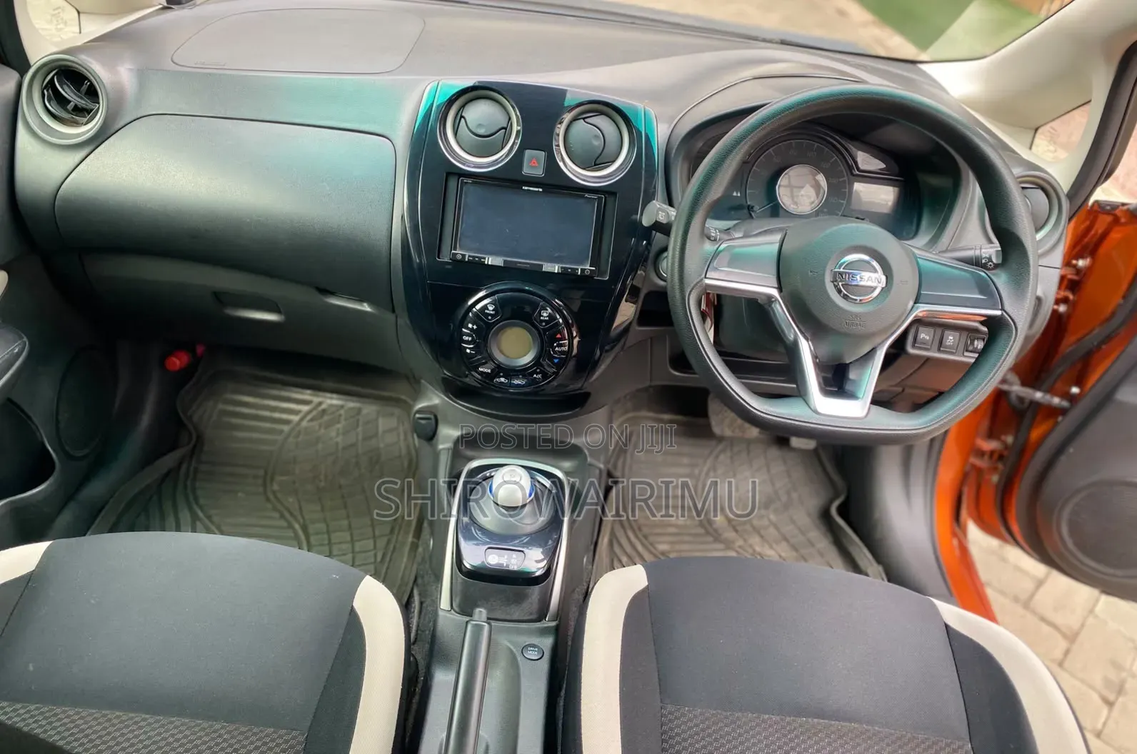 Nissan Note 2018 Orange