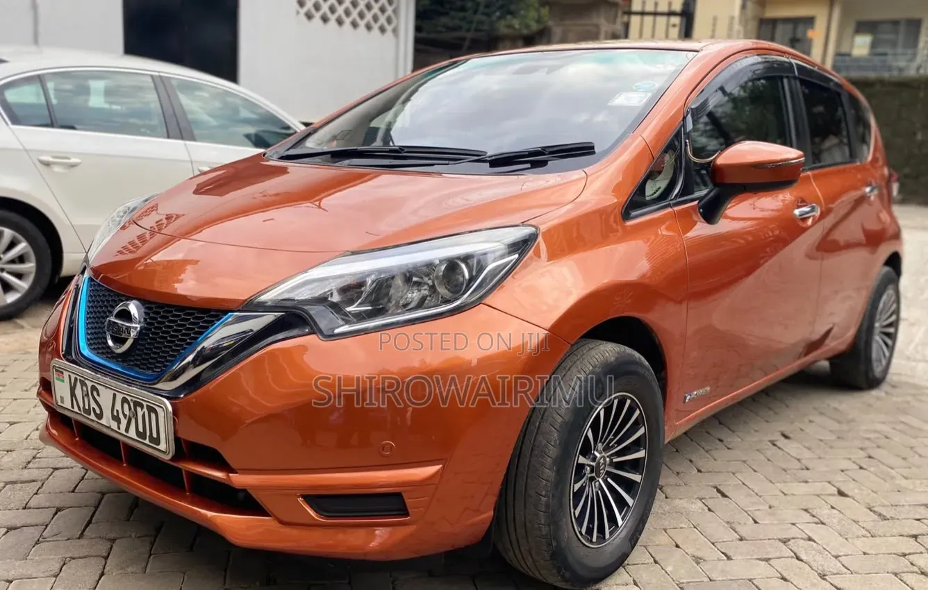 Nissan Note 2018 Orange