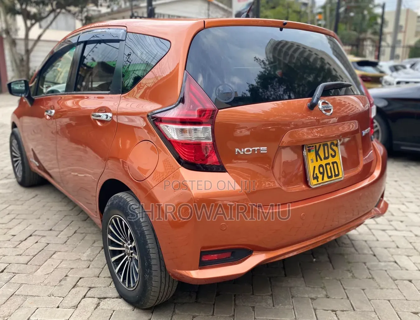Nissan Note 2018 Orange