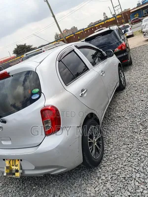 Nissan March 2016 Silver
