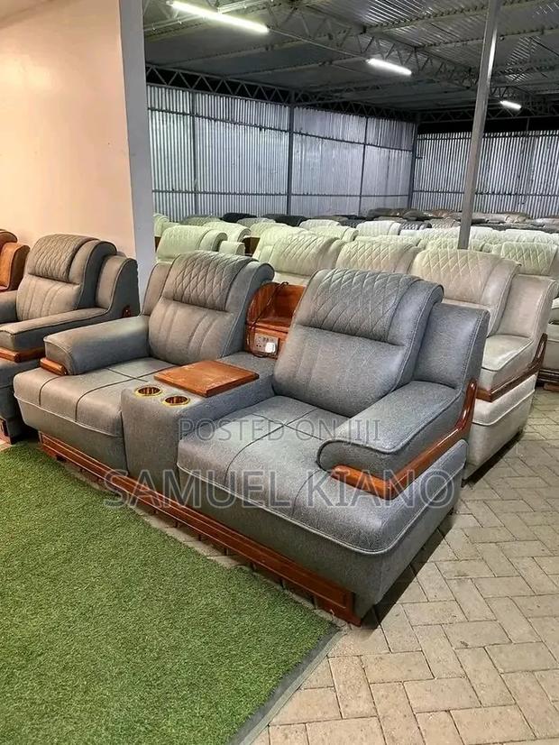 2.Seater Seat - thumbnail 2
