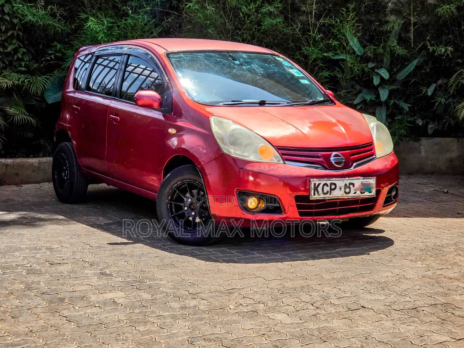 Nissan Note 1.4 2010 Red