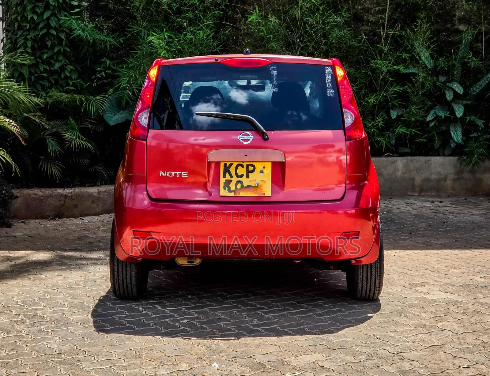 Nissan Note 1.4 2010 Red