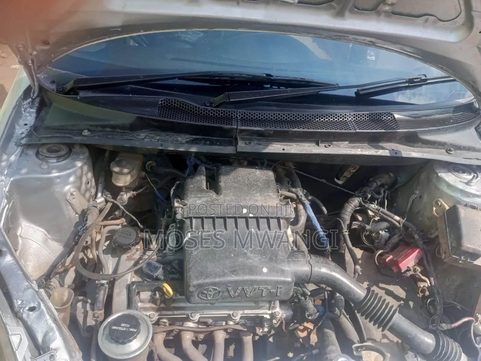 Toyota Vitz 2001 Silver