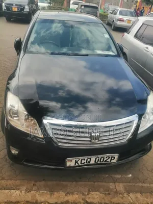Toyota Crown 2011 Black