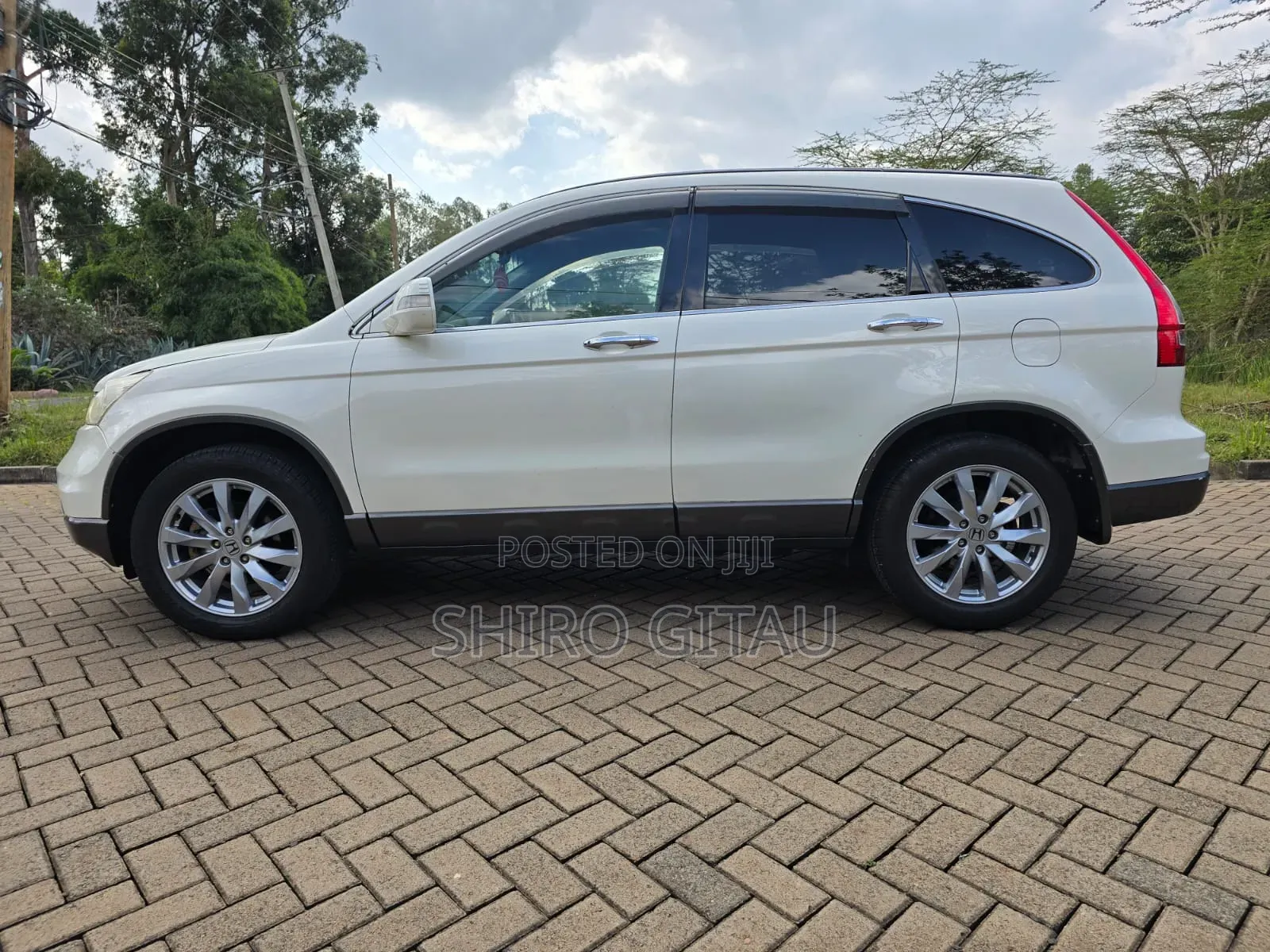 Honda CR-V 2010 White