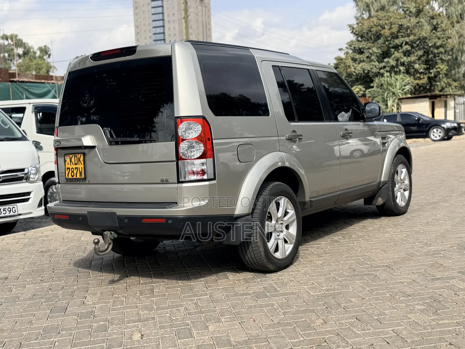 Land Rover Discovery 2015 Gray
