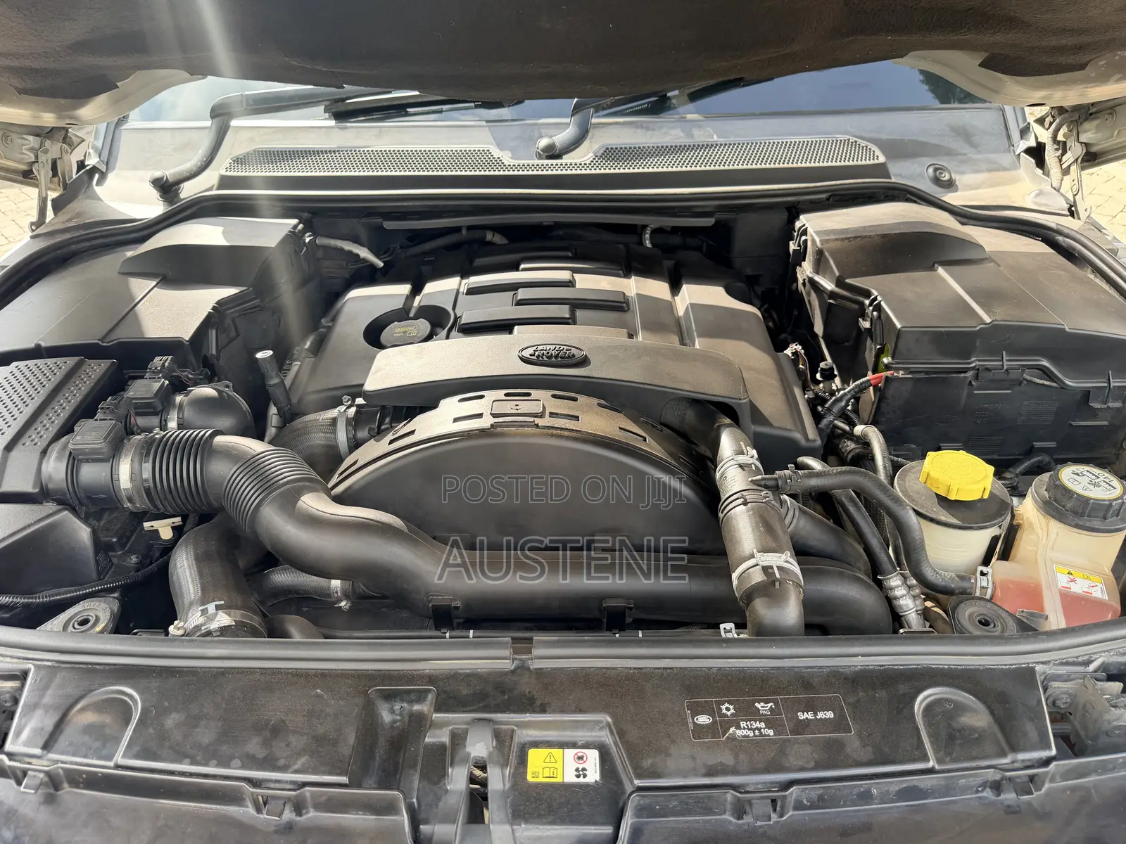 Land Rover Discovery 2015 Gray