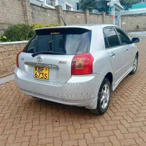 Toyota IST 2004 Silver