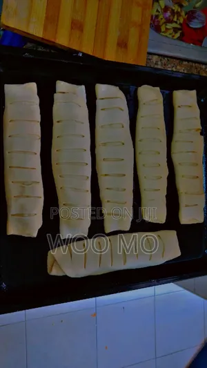 Prime Bakery Chicken Roll – Fresh Chicken Vegetable Filling.
