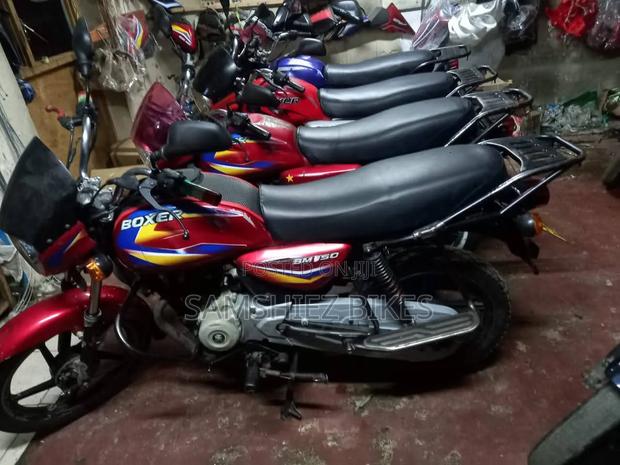 Bajaj Boxer 150 UG 2026 Red