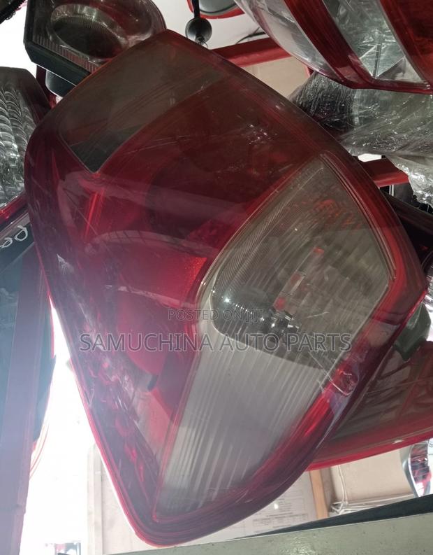 Tail Light Toyota Ractis Old Model