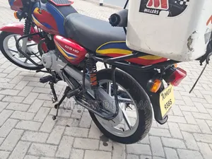 Bajaj Boxer 125 2025 Red