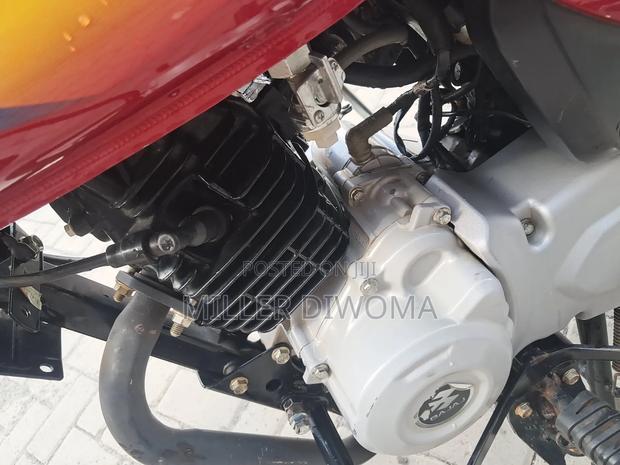 Bajaj Boxer 125 2025 Red - thumbnail 4