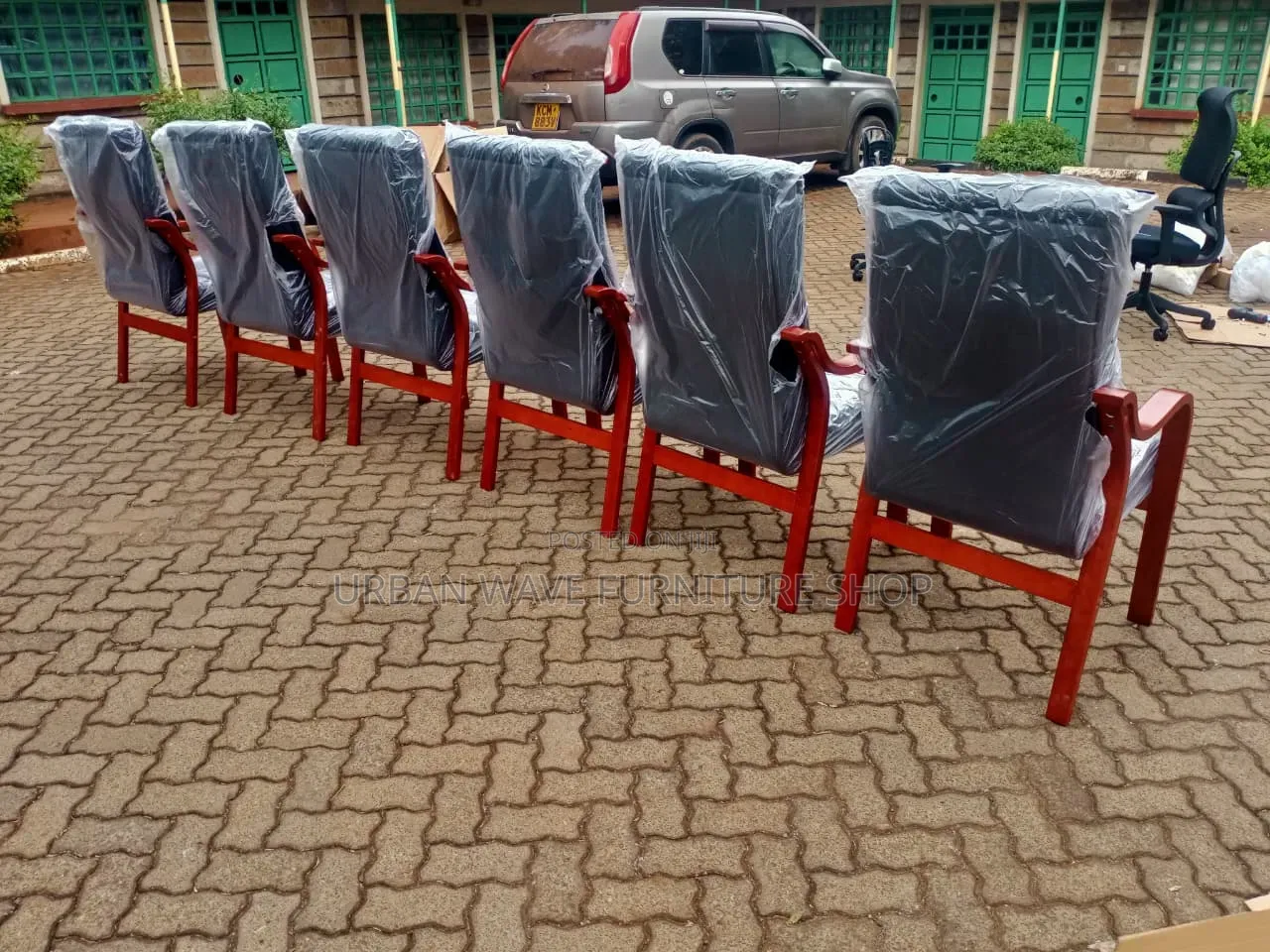 Heavy Duty Waiting Chair (Mahogany Office Chair)